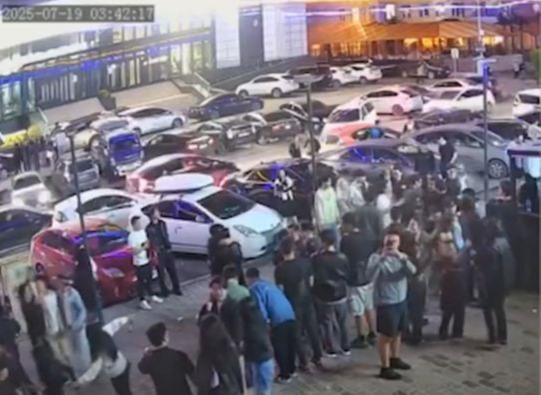 Б.Амарсайхан, Ц.Санжаачойпэл, Э.Тэмүүлэн нарт яллах дүгнэлт үйлдүүлэхээр шилжүүллээ